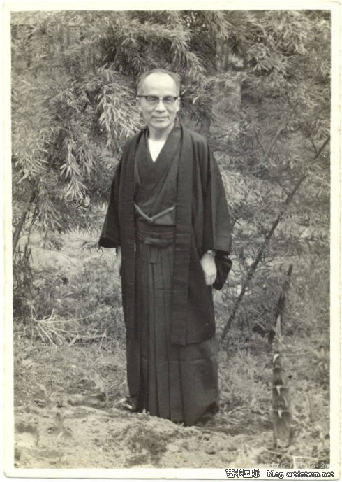 王冠:不甘做废物的理论家都是妖魔鬼怪