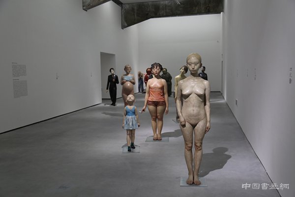 向京大型回顾展(1995-2011)+新作个展(2012-2016)开幕