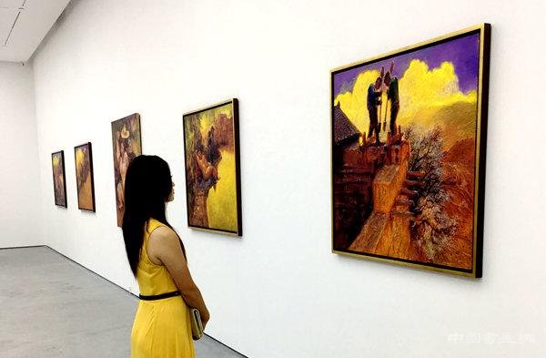 罗中立个展深圳开幕 未来将在重庆做最大规模个展