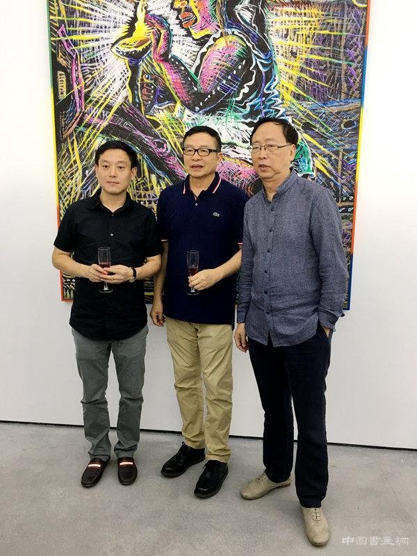 罗中立个展深圳开幕 未来将在重庆做最大规模个展