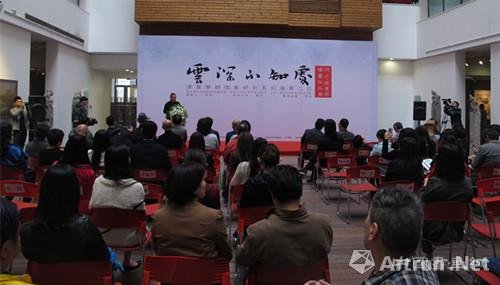 “唱一首当代的挽歌”：河上·高惠君绘画作品展清华美院美术馆开幕