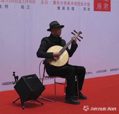 “唱一首当代的挽歌”：河上·高惠君绘画作品展清华美院美术馆开幕