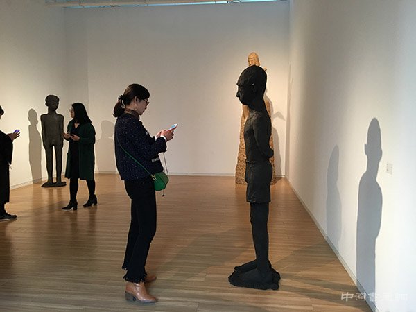 “WWW-颜石林个展”在hi艺术中心开幕