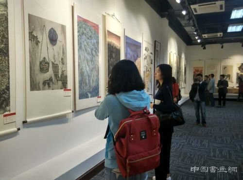 “纪长征胜利80周年青年美术双年展”今日开展