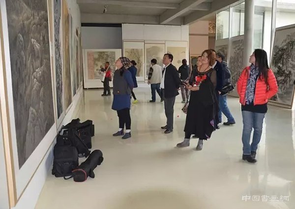 第二届《我爱丹青全国中国画展》于2016年10月23日至10月30日在北京宋庄树美术馆