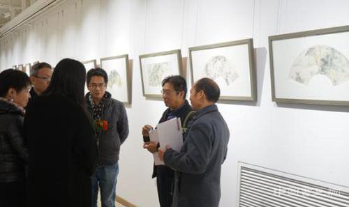 “点秋香”五人展的五色之魅画展在大千画廊美术馆开幕