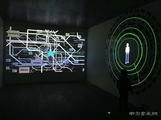全球中国艺术展人气爆棚:63层写字楼变空中美术馆