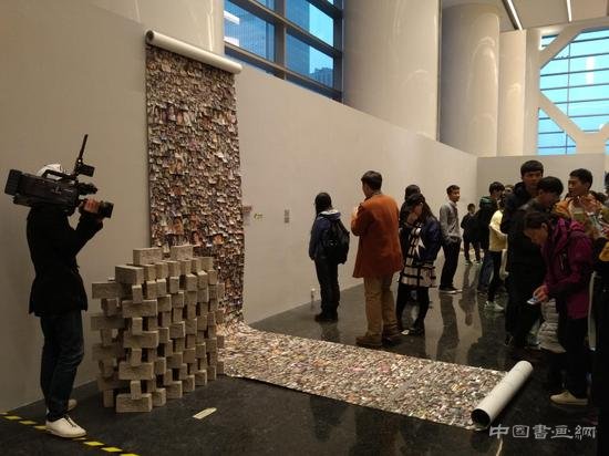全球中国艺术展人气爆棚:63层写字楼变空中美术馆