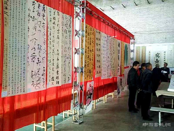 涑滨书画研究会三十年“比智高杯”“六级六艺”书画联谊展在闻喜拉开帷