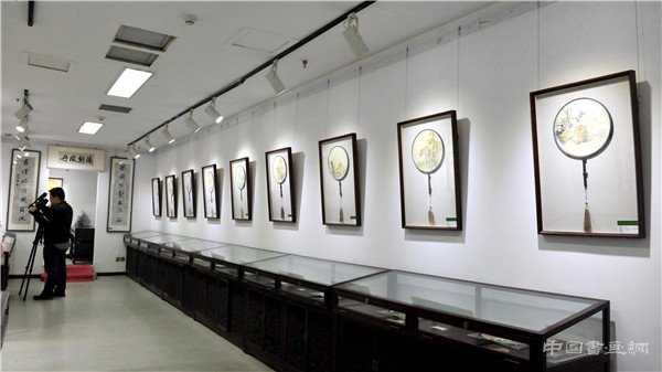 纨扇清风—系列宫扇展(第二期）在北京琉璃厂一得阁丹凤朝阳美术馆隆重开展