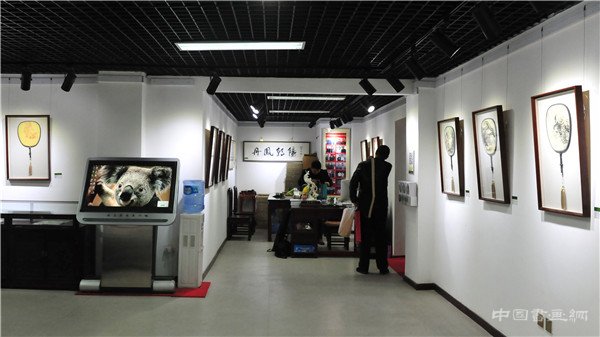 纨扇清风—系列宫扇展(第二期）在北京琉璃厂一得阁丹凤朝阳美术馆隆重开展
