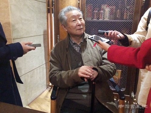 宋恩厚艺术活动文献展开幕 发展工业版画的世界语言