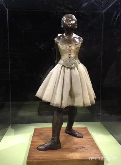 建材城里的经典大师展：消费的是家具还是艺术？