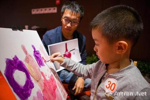 “童画与色彩——油画名家面对面”大得珍藏馆亲子写生之旅在京启幕