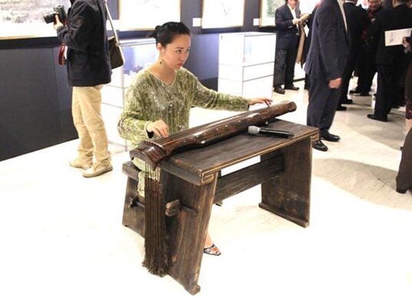 “讲好中国故事”文化使者刘大为率团走进联合国