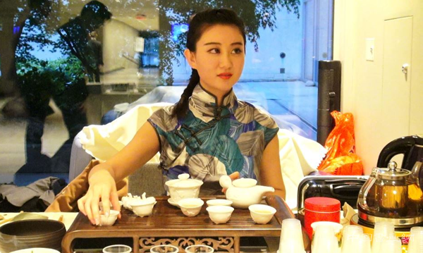 “讲好中国故事”文化使者刘大为率团走进联合国