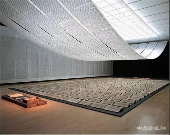 时代的孤儿？装置艺术30年