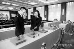<b>北京海关最大规模移交：17901件走私文物回家</b>