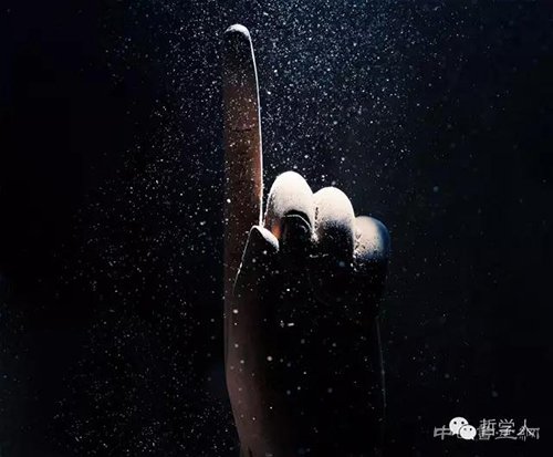 艺术总是发源于黑暗之处，并由此处升起了光明