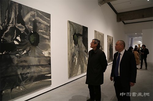 “天女散花——李磊艺术展”在北京民生现代美术馆开幕