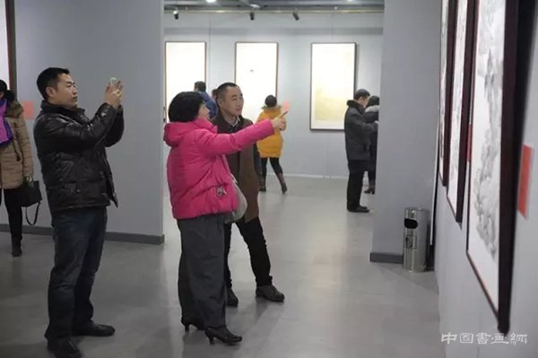 《桃李新晖》—固安县文化馆首届公益书画班师生作品展开幕