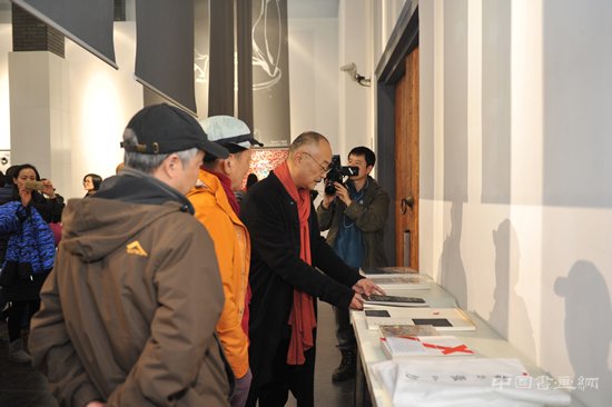 许燎源艺术文献展在许燎源现代设计艺术博物馆开幕