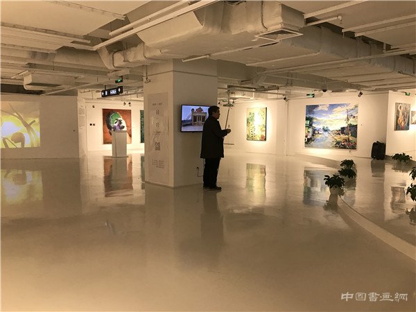 扫一扫当代艺术展在山水美术馆开幕