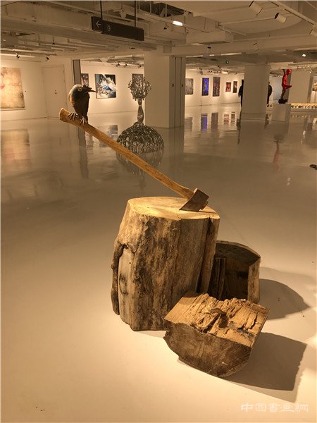 扫一扫当代艺术展在山水美术馆开幕