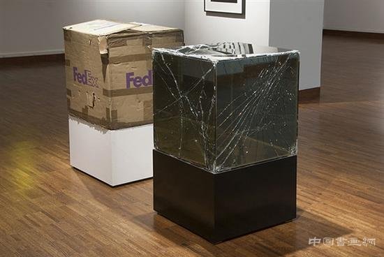 艺术家通过“快递”制作艺术品