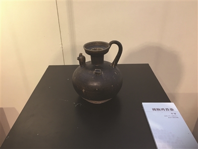 唐代鸡俑刚出土就赶上“鸡年展”