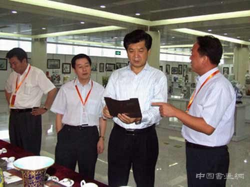漫谈我国陶瓷艺术品市场的发言权