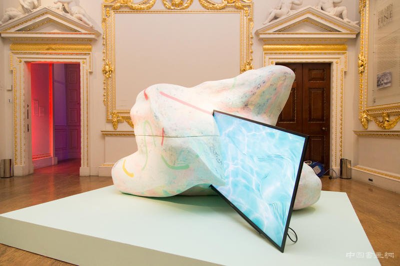 Virtually Real：一场融合了虚拟与现实的艺术展