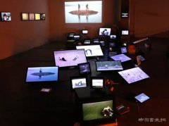 <b>市场从架上艺术走向多元艺术</b>