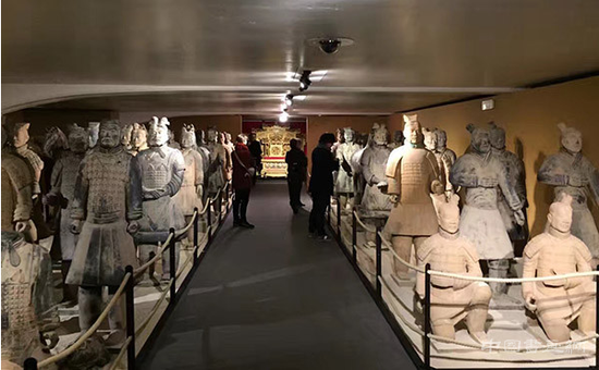 比利时现山寨“兵马俑”大展 搞错中国地图