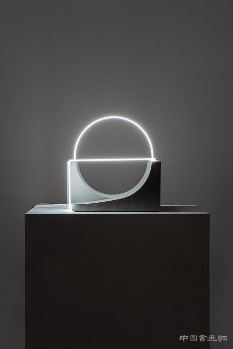 雕塑照明设计艺术“光之艺术”展览在Carpenters Workshop画廊举行
