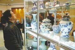 艺术市场逐渐由单纯卖作品赚差价向产业进化