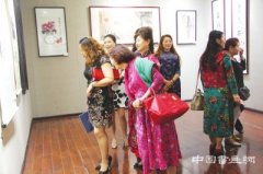 “嘉州遗墨”书画展人气高 151幅遗作展现时代、艺术之美