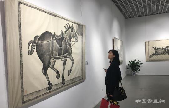 南京大学藏宋拓孤本王羲之墨迹摹本《大观帖》亮相