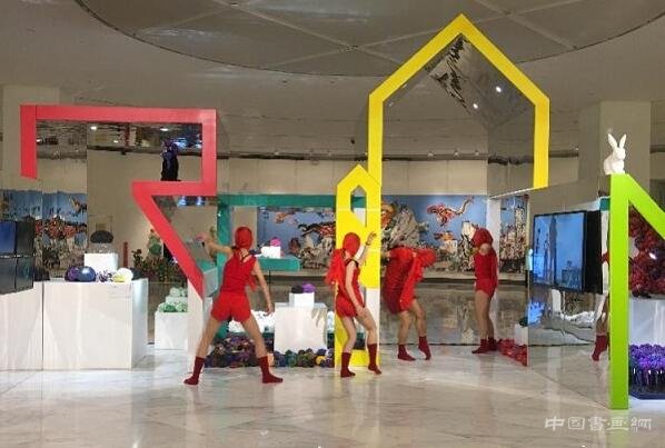 “一起长大艺术展”在深圳关山月美术馆开幕