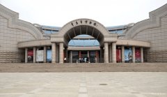 青海藏传佛教艺术展亮相青岛博物馆
