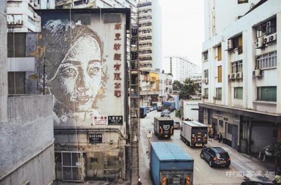 亚历山大·法图 (Vhils) 首次个展即将在北京隆重开幕