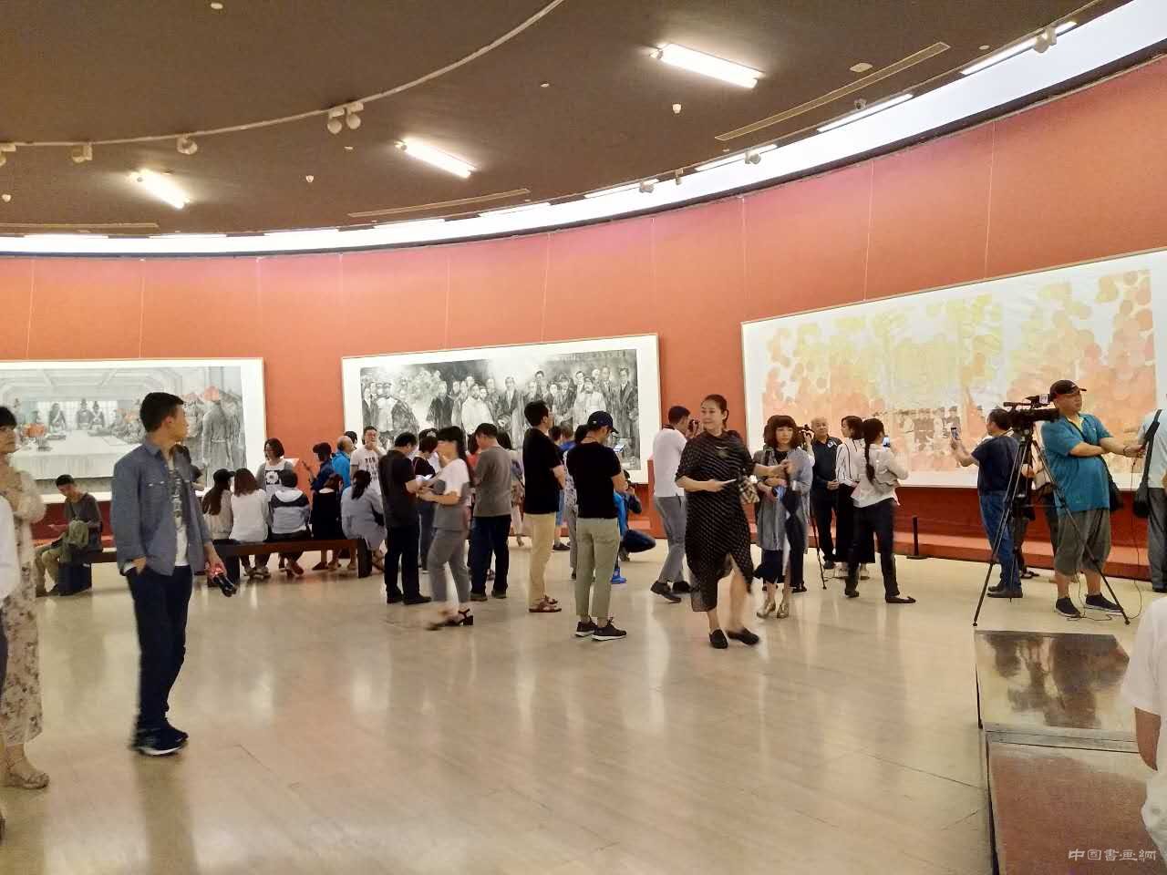 “庆祝香港回归祖国20周年——全国中国画作品展”在中国美术馆开幕