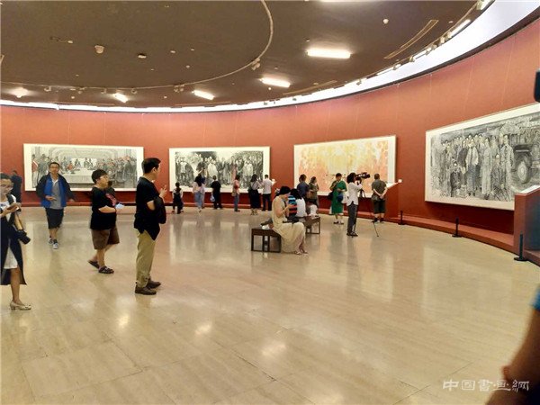 “庆祝香港回归祖国20周年——全国中国画作品展”在中国美术馆开幕