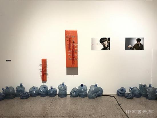 798艺术区“塑料不酷”——影像•摄影•综合艺术展开幕
