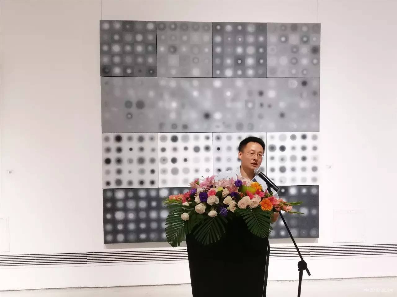  “以抽象的名义——获奖青年艺术家作品展”于北京悦•美术馆开幕