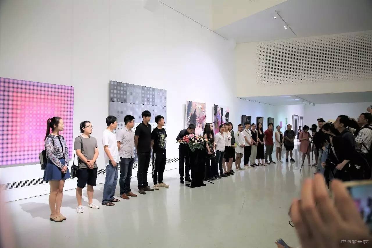  “以抽象的名义——获奖青年艺术家作品展”于北京悦•美术馆开幕