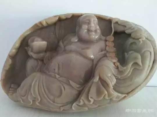 鄂尔多斯发现玉石矿藏 当地农民成寻宝专业户