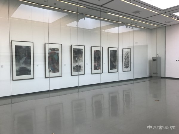 “融古开新——香港写意画家范子登回顾展”
