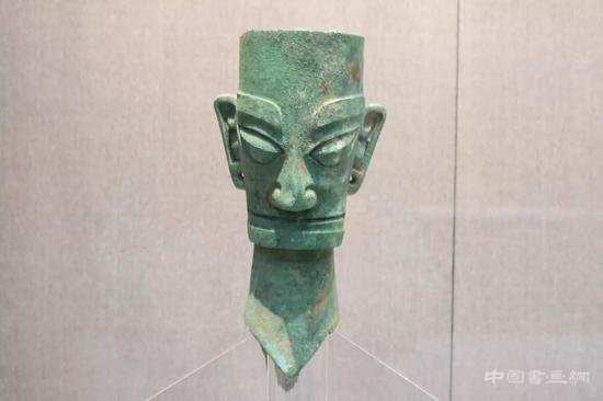 河北博物院有“外星人”，难道真是穿越来的？
