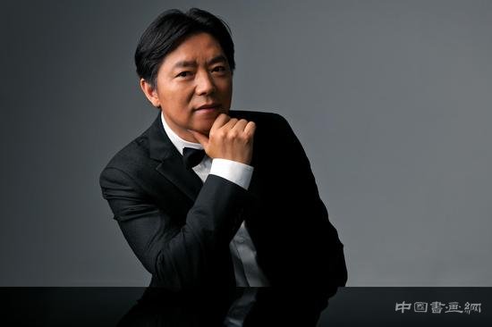 “执管风韵”管峻书画展于德基美术馆开馆日亮相